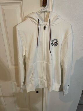 Tommy Hilfiger Cream Full-Zip Hoodie with Logo Accent
